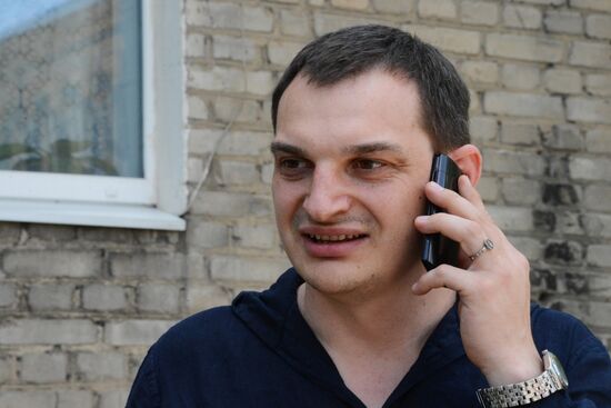 Donetsk and Lugansk regions hold referendum on self-determination