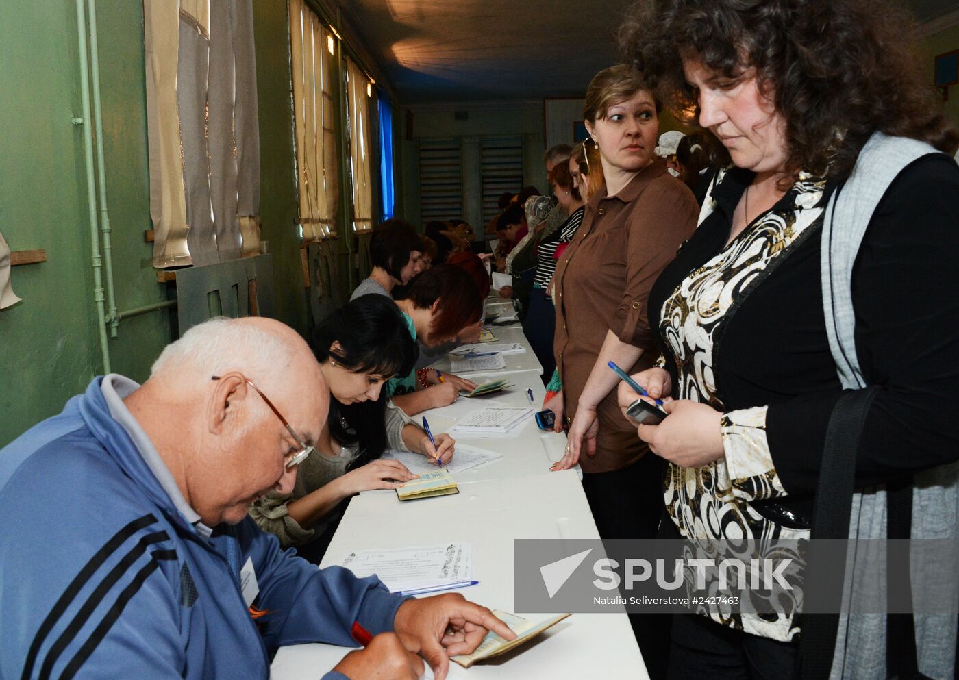 Donetsk and Lugansk regions hold referendum on self-determination