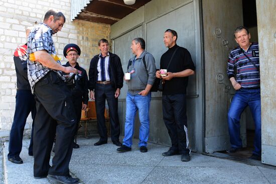 Donetsk and Lugansk regions hold referendum on self-determination