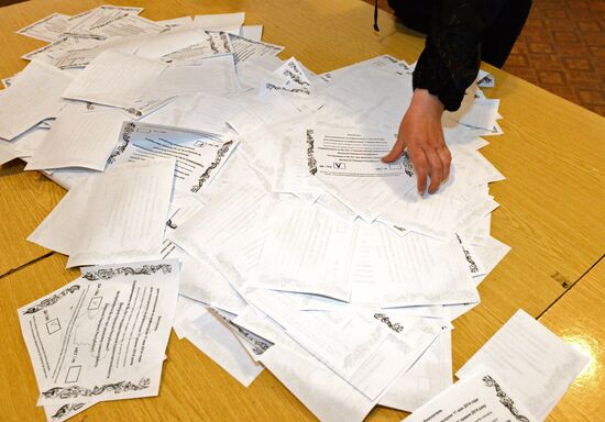 Southeast Ukraine referendum vote count