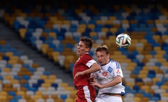 Football. Ukrainian Premier League. Illichivets vs. Dynamo