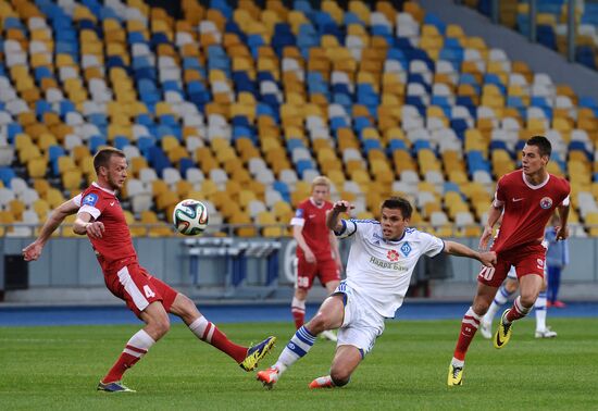 Football. Ukrainian Premier League. Illichivets vs. Dynamo