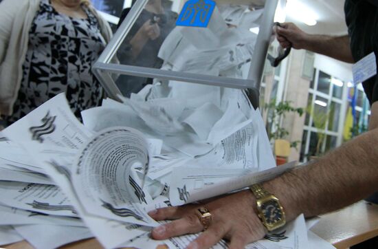 Southeast Ukraine referendum vote count
