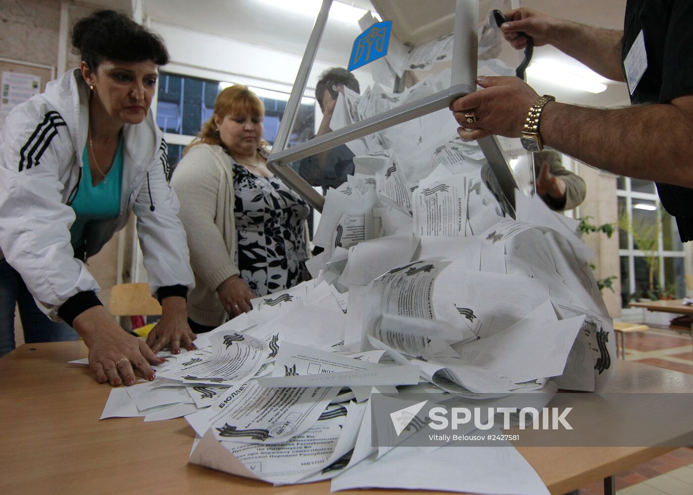 Southeast Ukraine referendum vote count