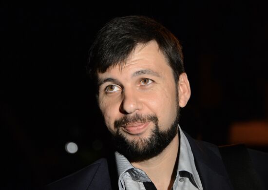 Counting ballots following referendum on the status of southeastern Ukraine