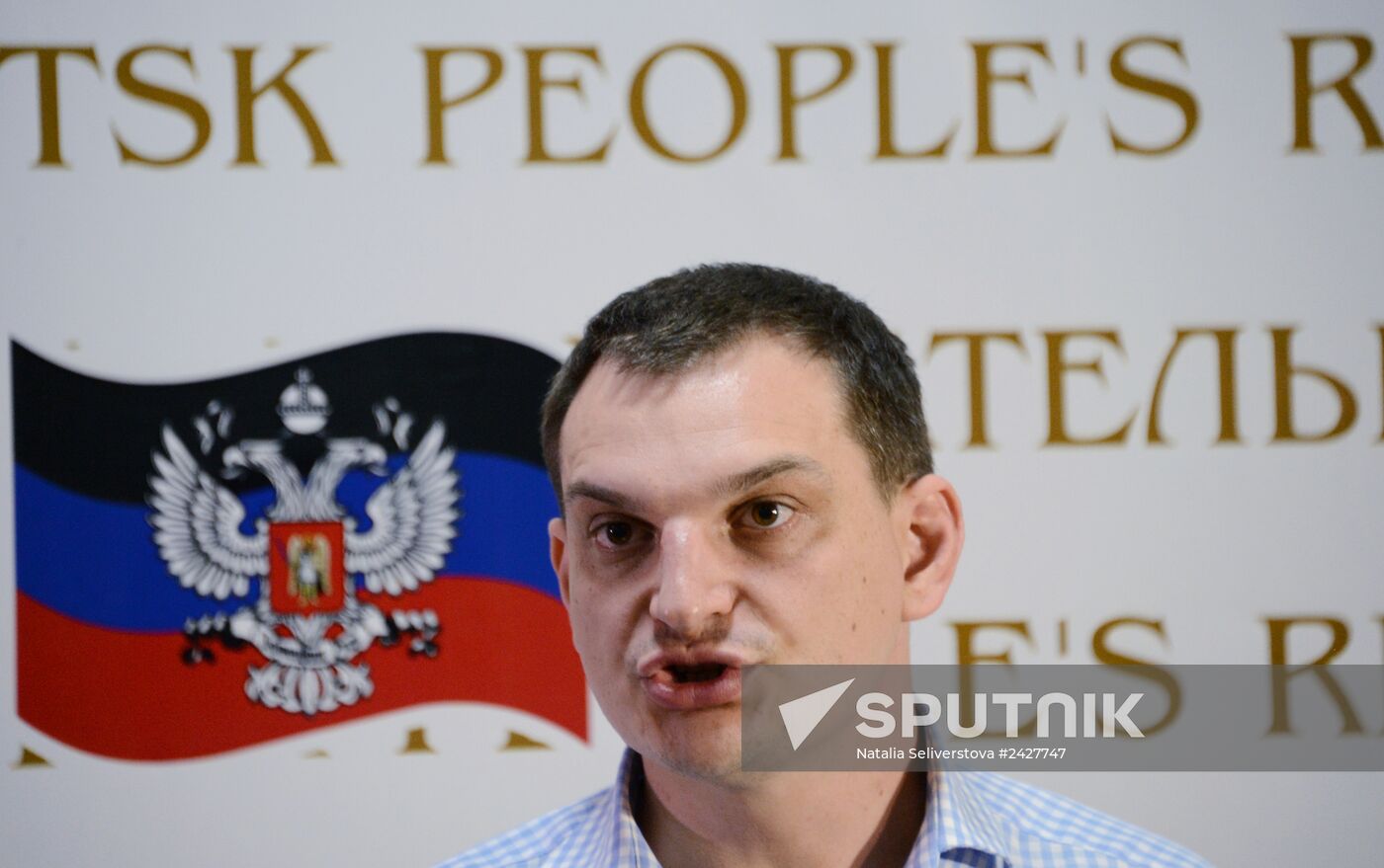 Counting ballots following referendum on the status of southeastern Ukraine
