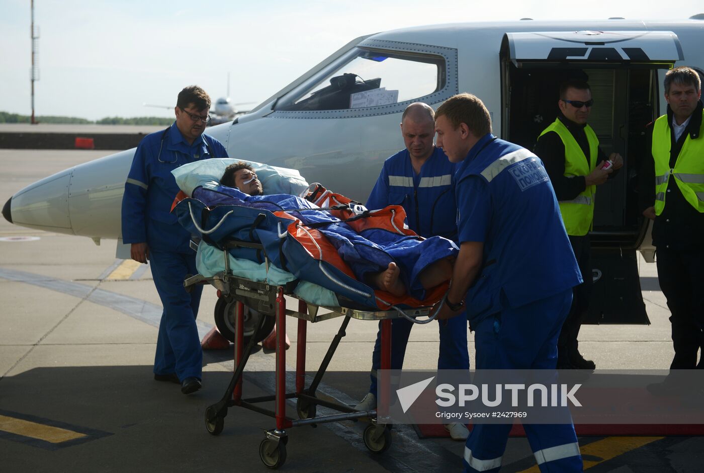 Medical jet with wounded RT journalist arrives in Moscow