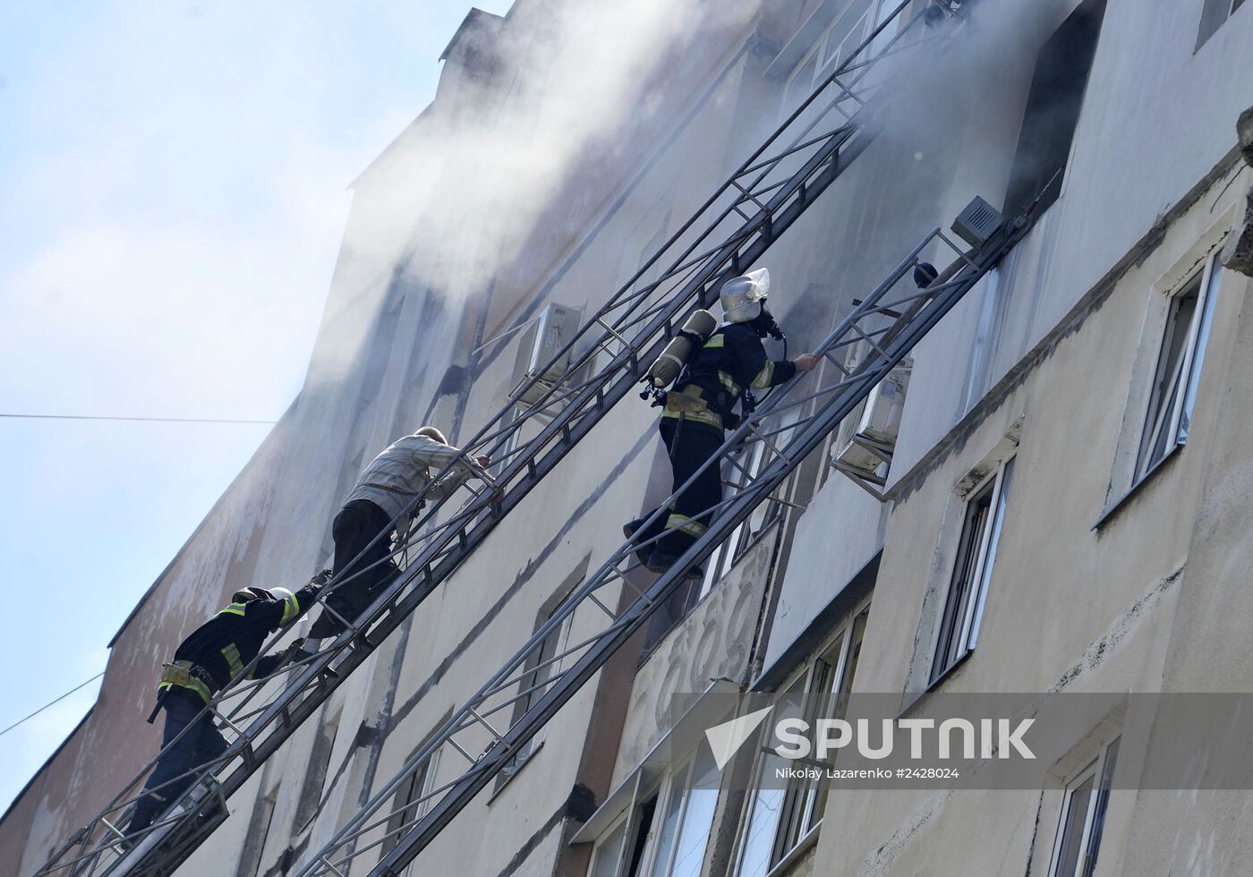 Explosion in a nine-storey apartment building in Ukrainian Nikolaev