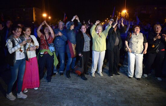 Concert and meeting dedicated to referendum on status of Donetsk People's Republic