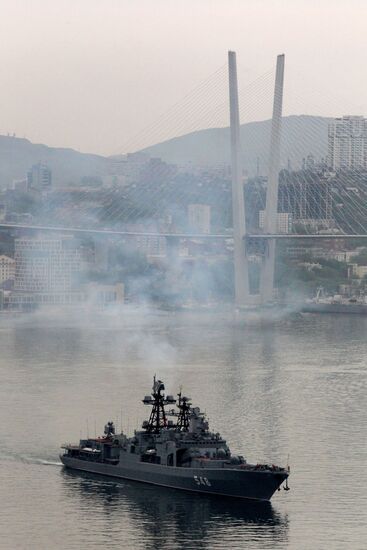 Pacific Fleet warships sail out for upcoming naval exercise