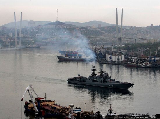 Pacific Fleet warships sail out for upcoming naval exercise