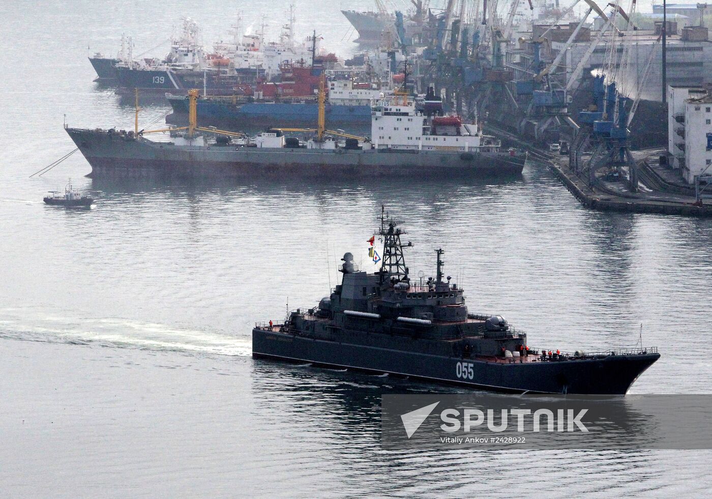 Pacific Fleet warships sail out for upcoming naval exercise
