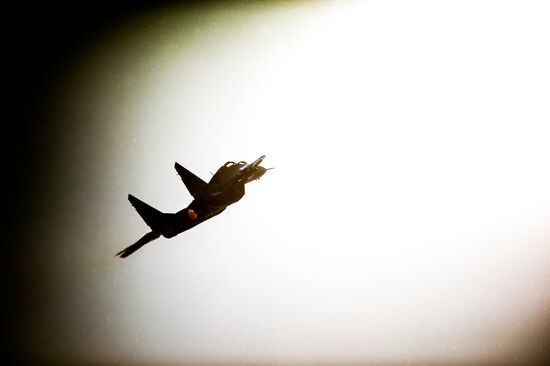 "Strizhi" and "Russkiye Vityazi" aerobatic teams celebrate anniversary