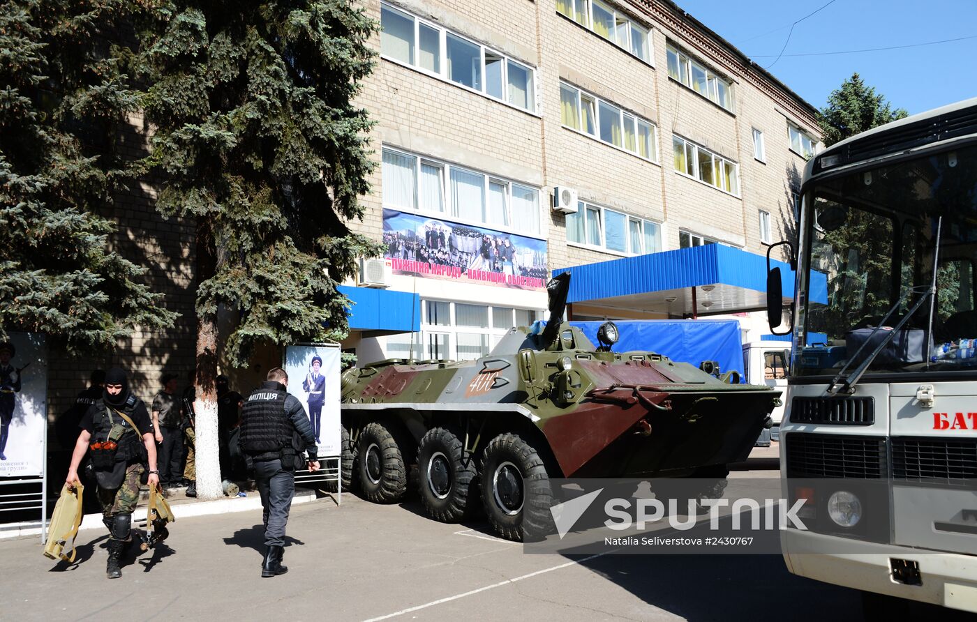 Members of people's volunteer battalion "Vostok" resubordinate Military Unit 3037 in Donetsk