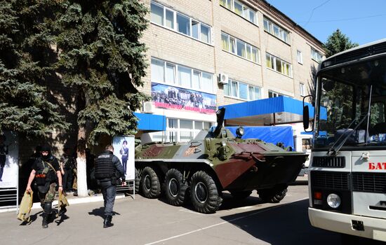 Members of people's volunteer battalion "Vostok" resubordinate Military Unit 3037 in Donetsk