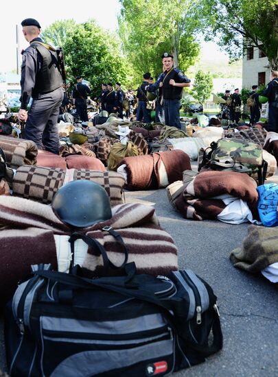 "Vostok" militia battalion take over Military Unit 3037 in Donetsk