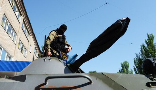 Members of people's volunteer battalion "Vostok" resubordinate Military Unit 3037 in Donetsk