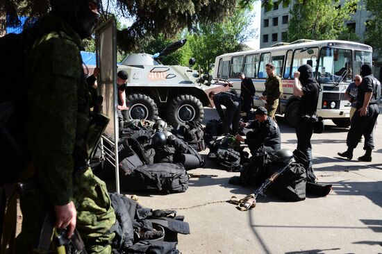 Members of people's volunteer battalion "Vostok" resubordinate Military Unit 3037 in Donetsk