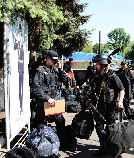 Members of people's volunteer battalion "Vostok" resubordinate Military Unit 3037 in Donetsk