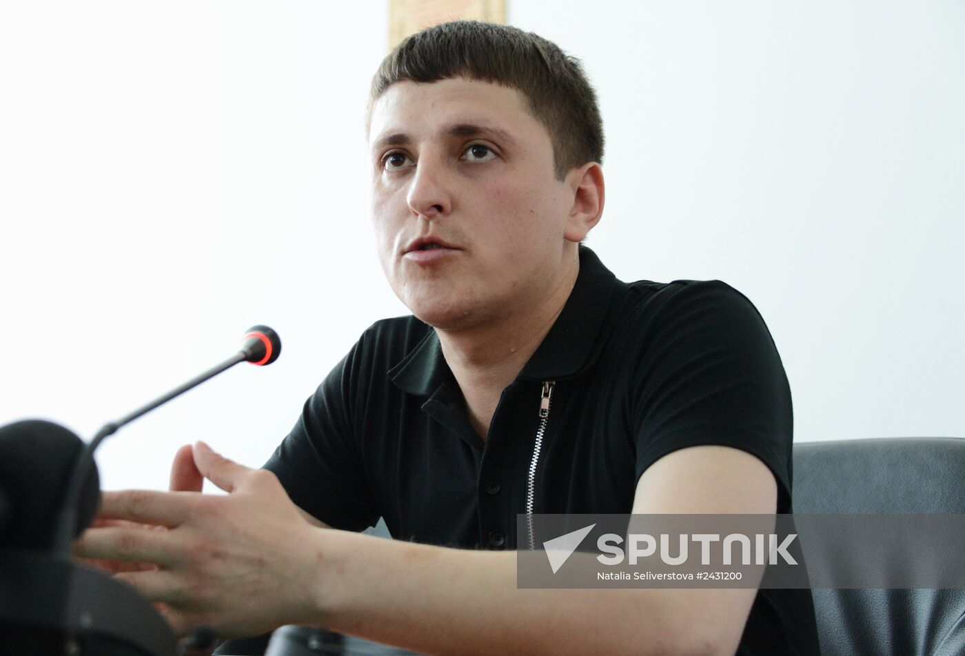 Interview by Leonid Barabov, member of Donetsk Republic's defense council