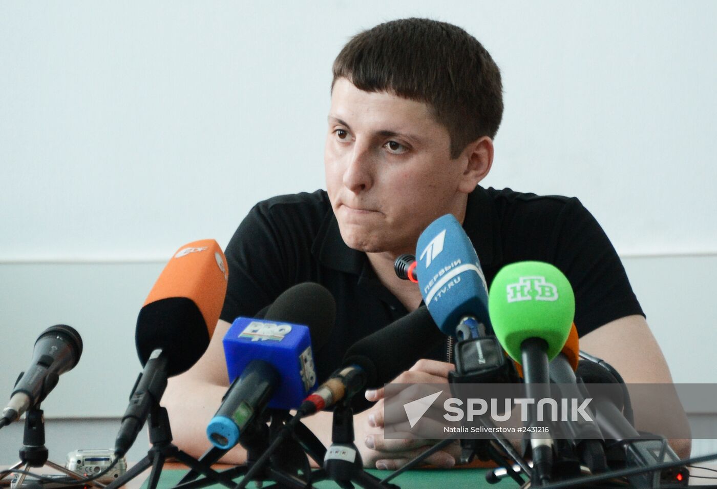 Interview by Leonid Barabov, member of Donetsk Republic's defense council