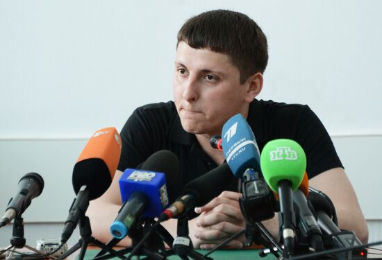 Interview by Leonid Barabov, member of Donetsk Republic's defense council