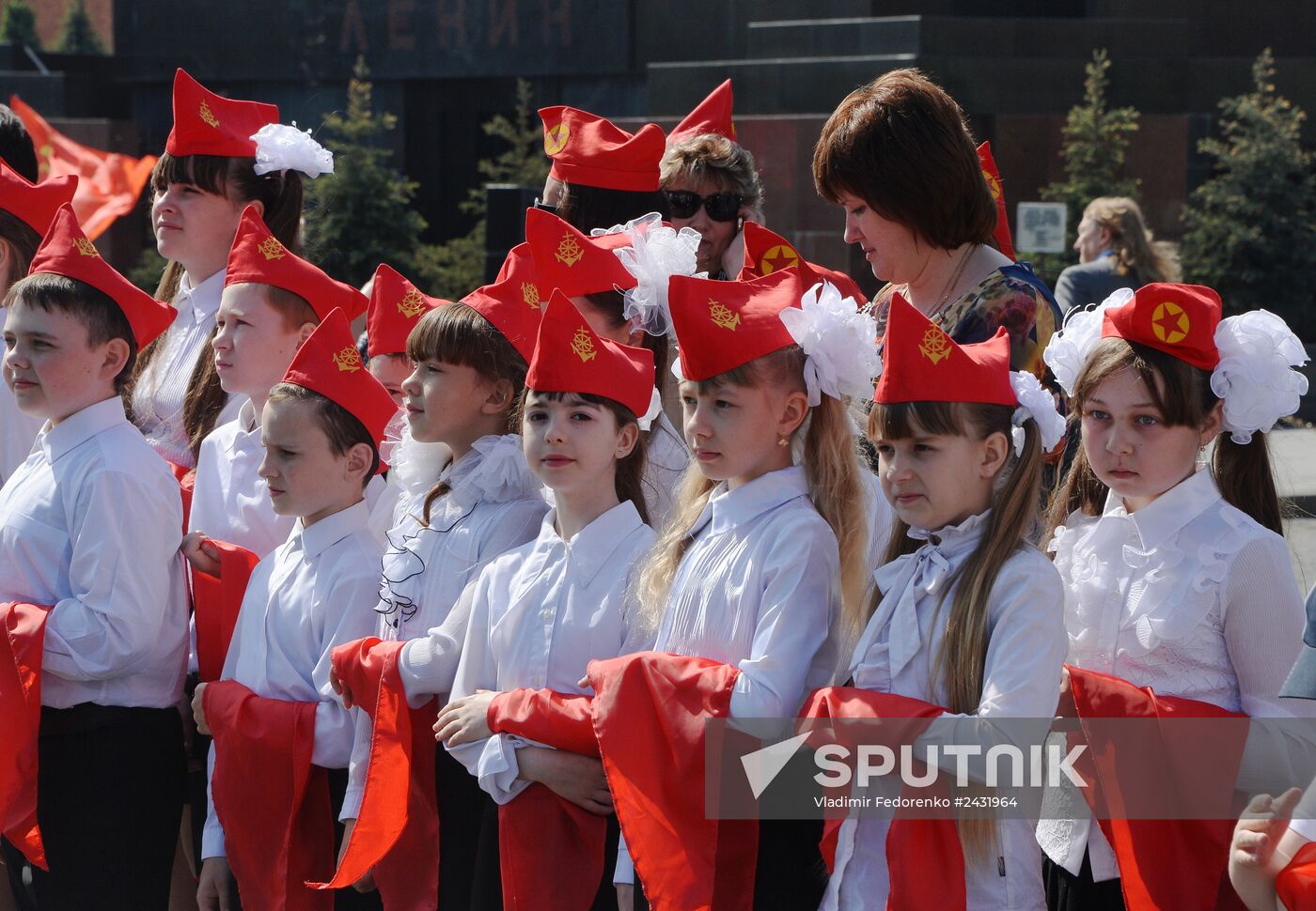 Children join Young Pioneer Organization on Moscow's Red Square
