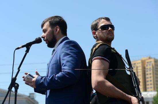 Rally in support of Donetsk People's Republic on Lenin Square in Donetsk