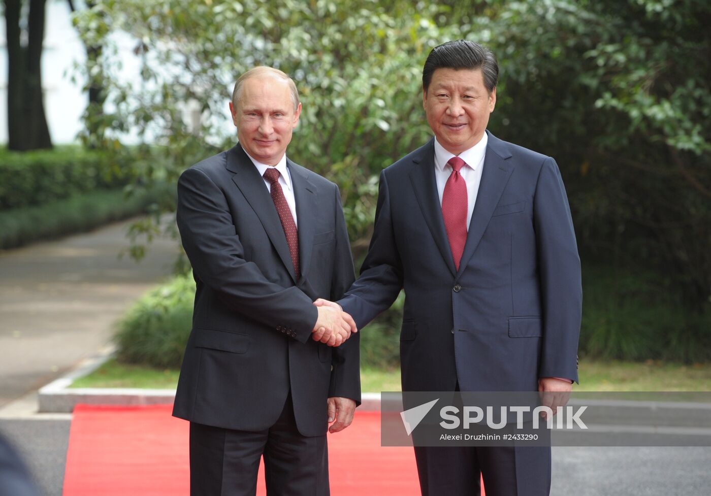 Vladimir Putin pays official visit to People's Republic of China
