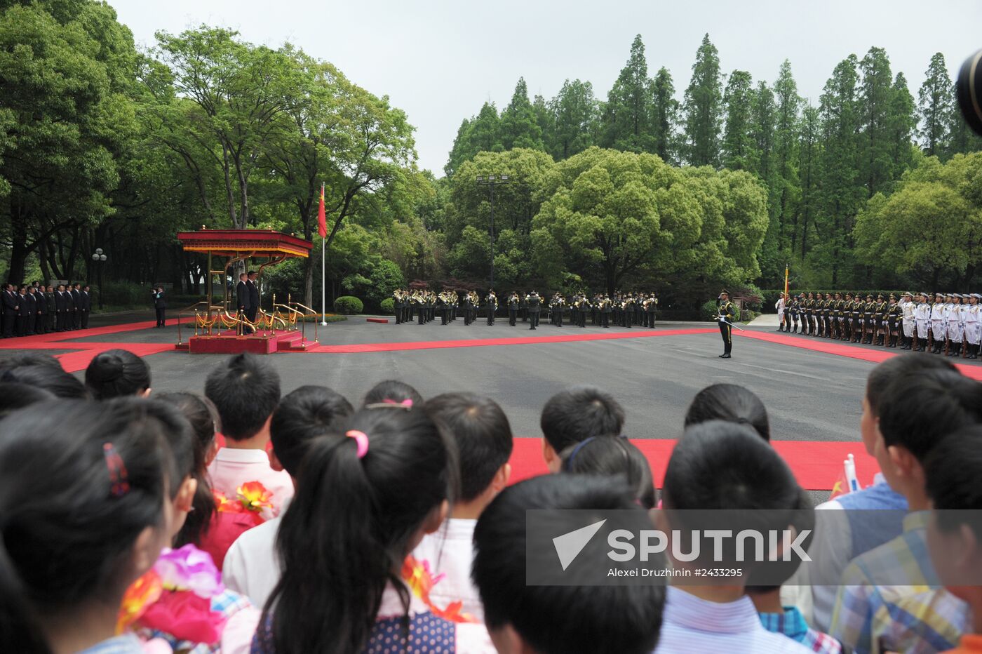 Vladimir Putin pays official visit to People's Republic of China