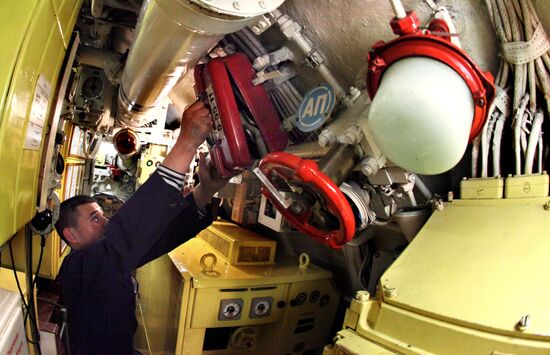 Life of the crew of Pacific Fleet's diesel submarine "Ust-Kamchatsk"