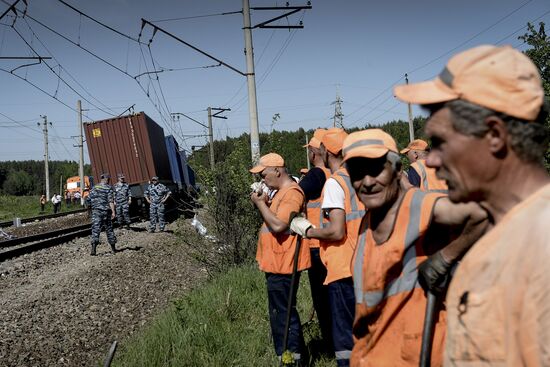 Passenger, freight trains collide in Moscow Region