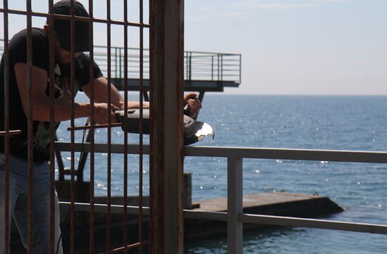Illegal fences removed on Crimean beaches