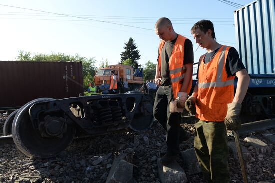 Passenger train collides with freight train in Moscow Region