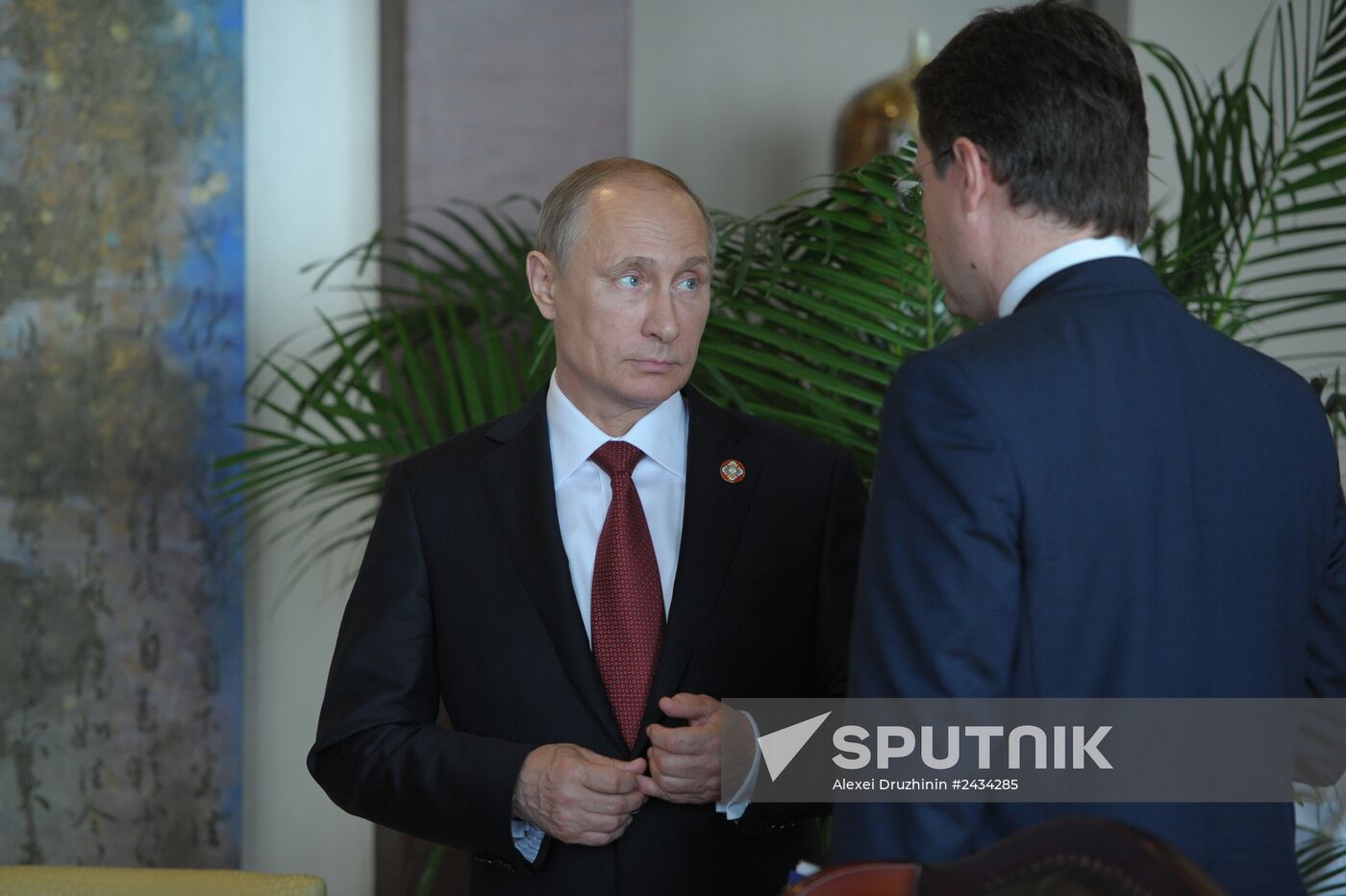 Vladimir Putin pays official visit to People's Republic of China
