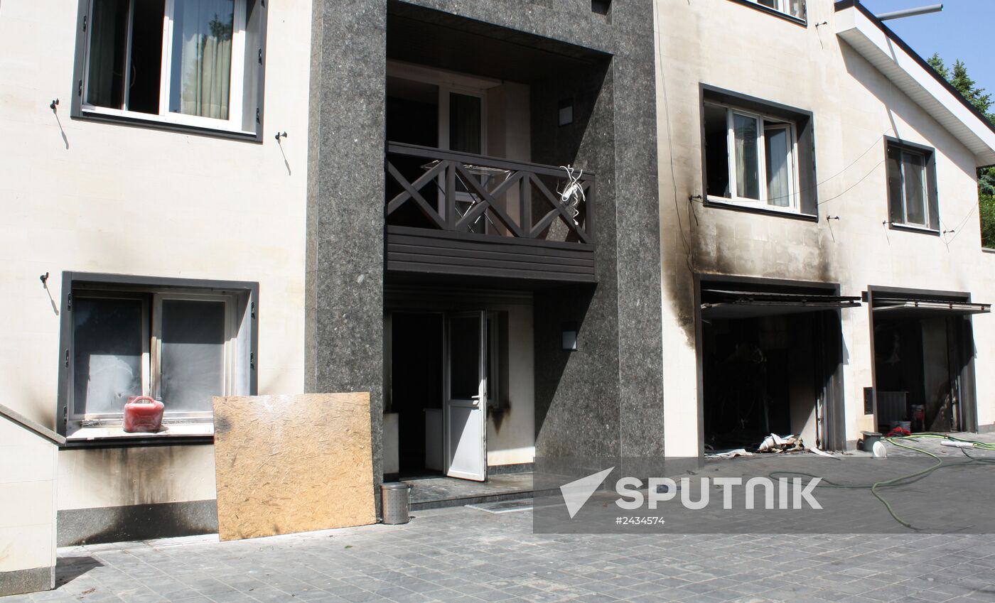 South-East Movement leader Oleg Tsaryov's house burnt in Dnepropetrovsk