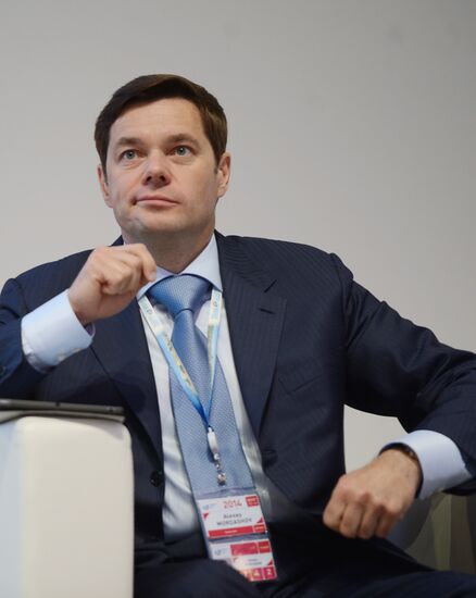 St. Petersburg hosts Global CEO Summit