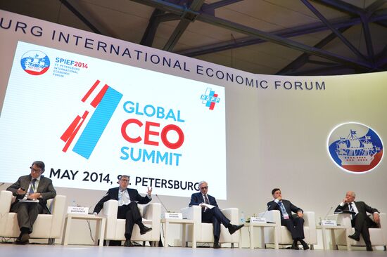St. Petersburg hosts Global CEO Summit