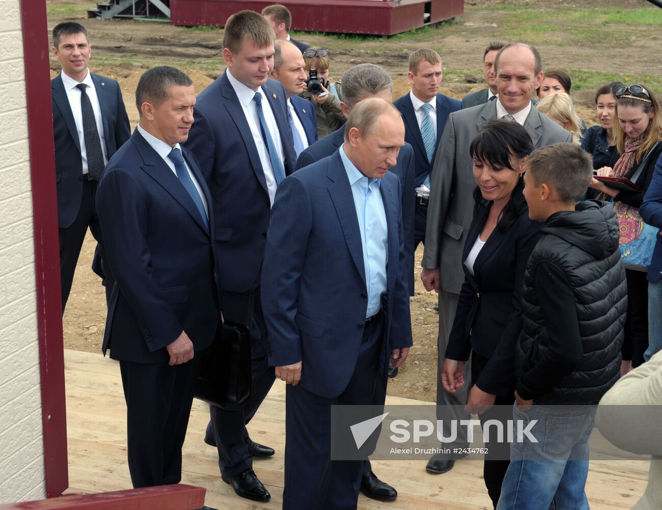 Vladimir Putin visits Blagoveshchensk