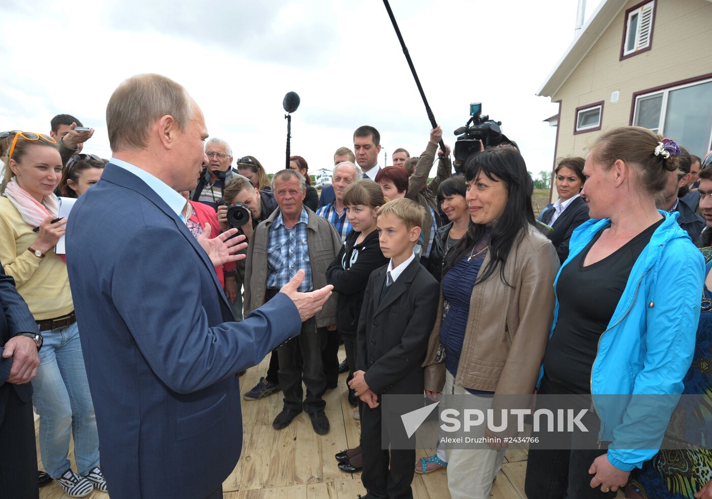 Vladimir Putin visits Blagoveshchensk