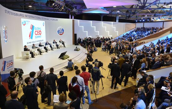 St. Petersburg hosts Global CEO Summit