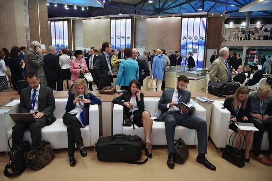 St. Petersburg hosts Global CEO Summit