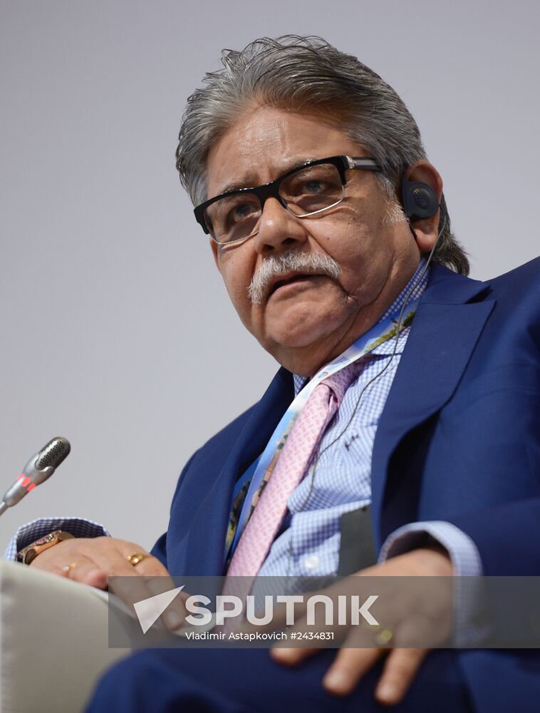 St. Petersburg hosts Global CEO Summit