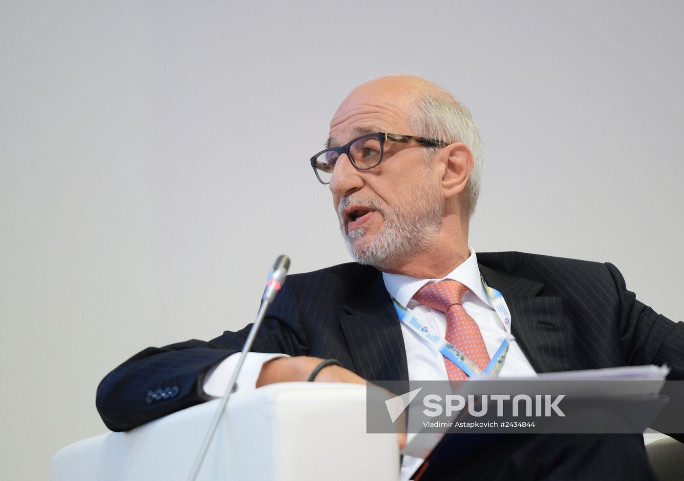 St. Petersburg hosts Global CEO Summit