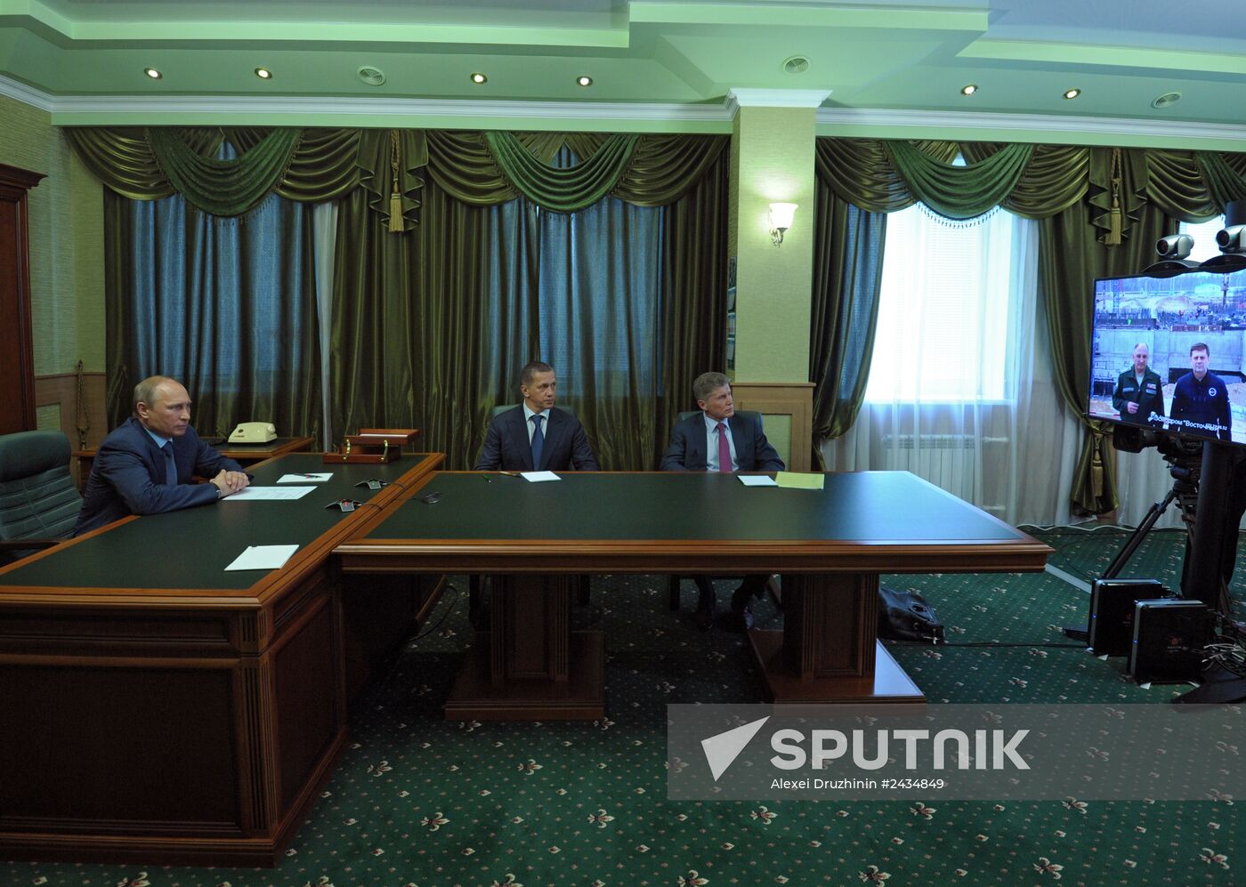 Vladimir Putin visits Blagoveshchensk