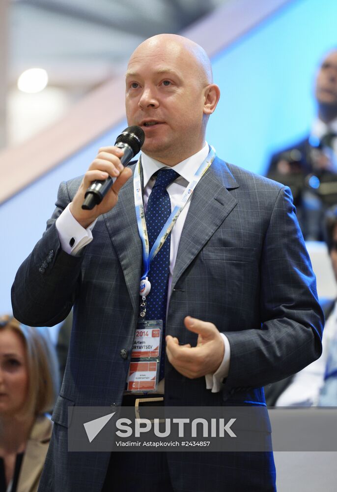 St. Petersburg hosts Global CEO Summit