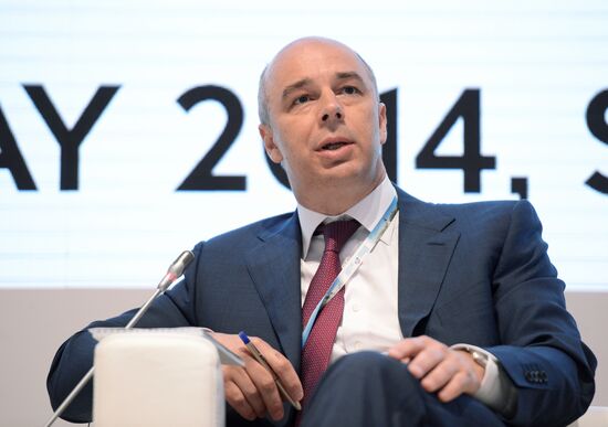 St. Petersburg hosts Global CEO Summit