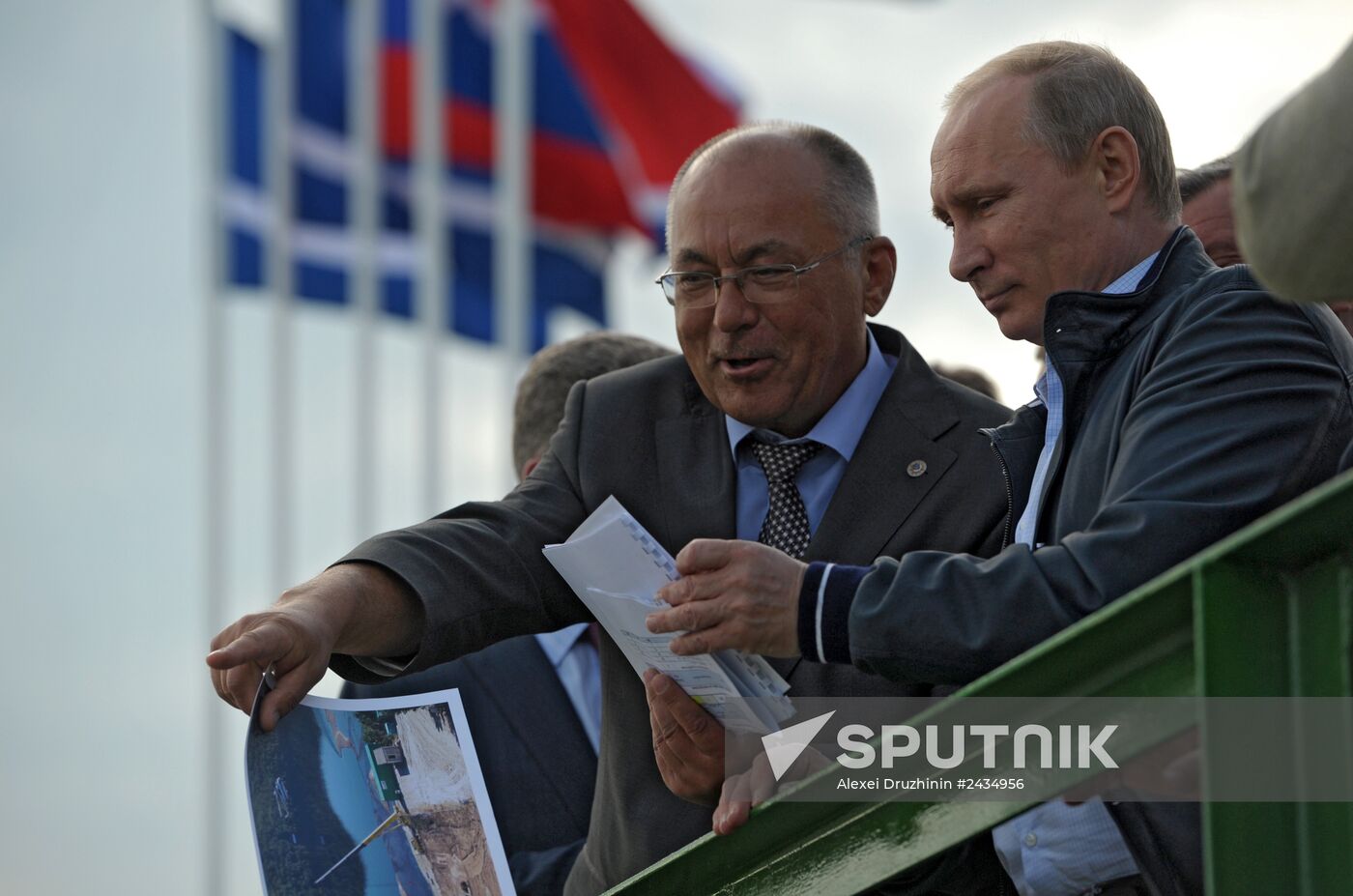 Vladimir Putin visits Blagoveshchensk