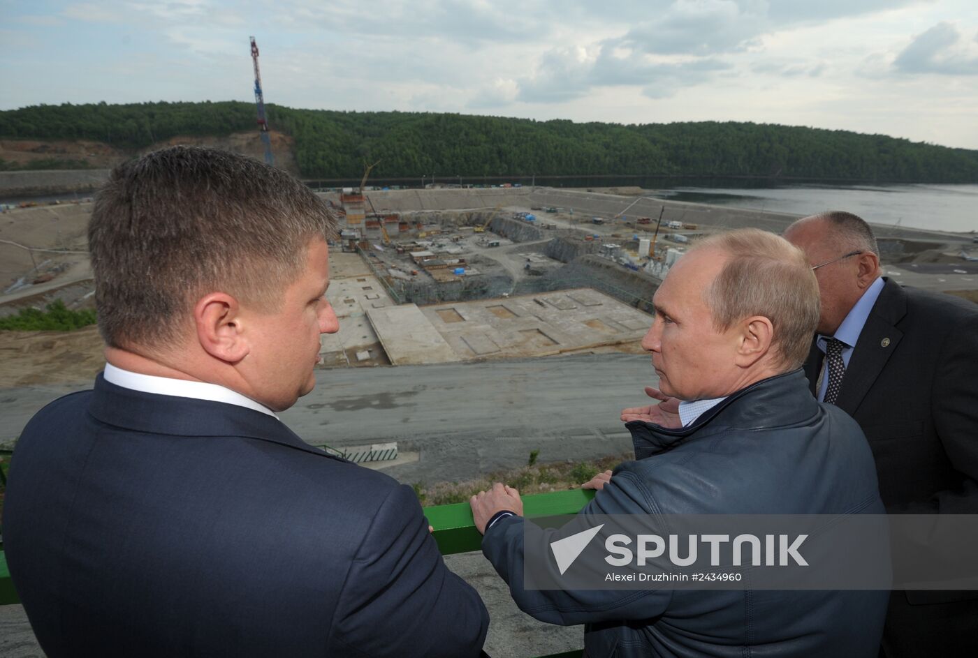 Vladimir Putin visits Blagoveshchensk