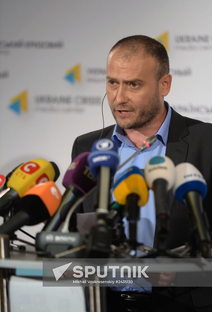 Right Sector leader Dmitry Yarosh holds news conference